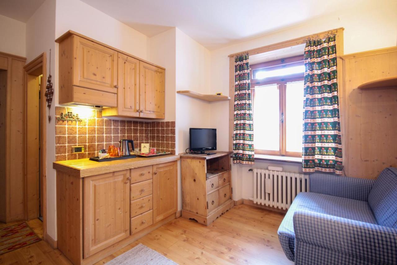 Hotel Villa Alpina ***S Cortina dʼAmpezzo Eksteriør billede