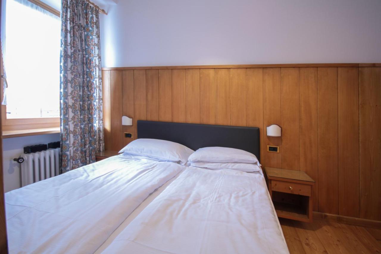 Hotel Villa Alpina ***S Cortina dʼAmpezzo Eksteriør billede