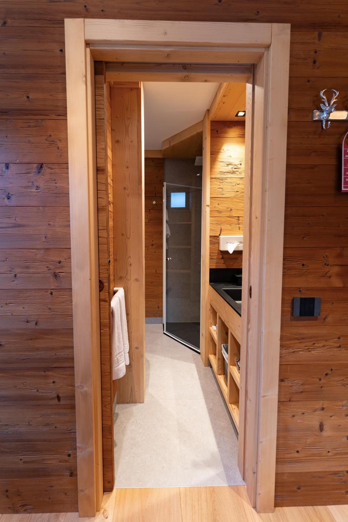 Hotel Villa Alpina ***S Cortina dʼAmpezzo Eksteriør billede