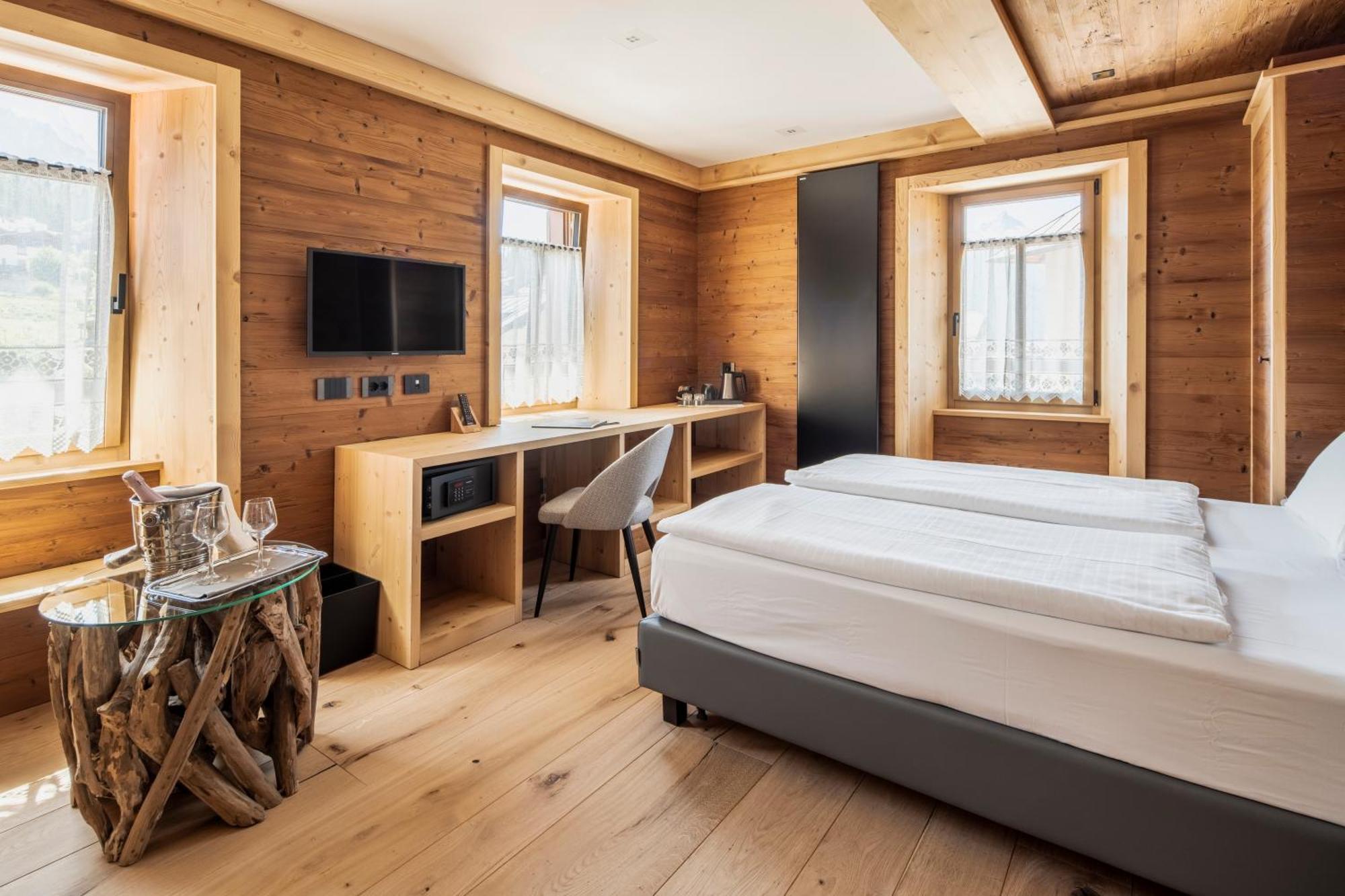 Hotel Villa Alpina ***S Cortina dʼAmpezzo Eksteriør billede