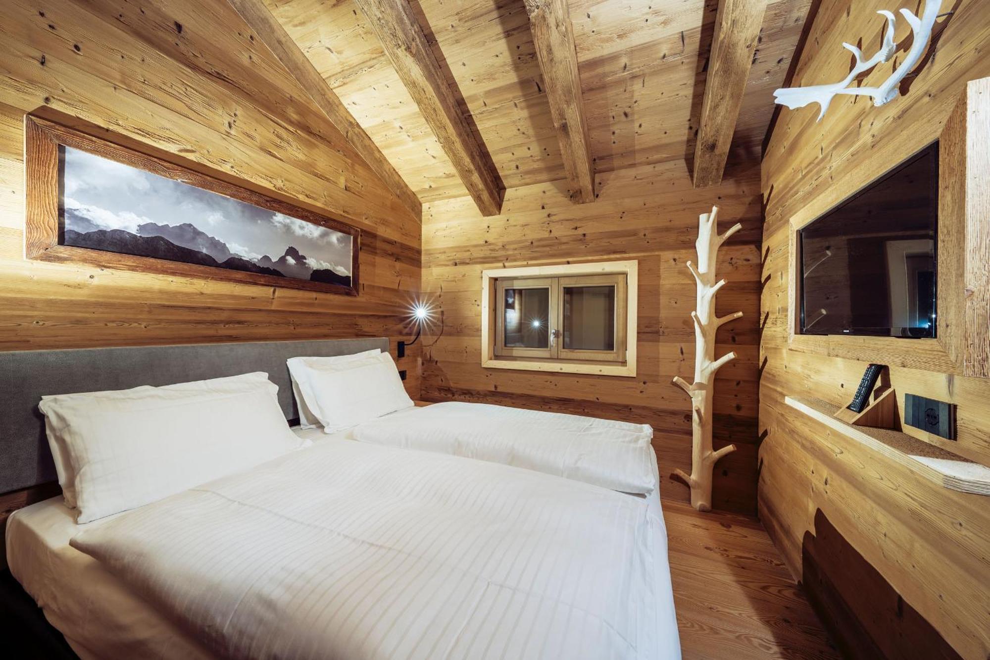 Hotel Villa Alpina ***S Cortina dʼAmpezzo Eksteriør billede